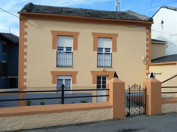 Casa en Ortiguera, Coaña